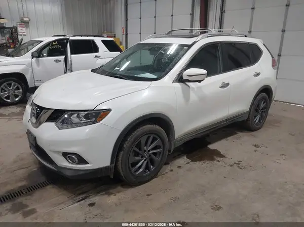 5N1AT2MV5GC899598 2016 NISSAN ROGUE - Image 2