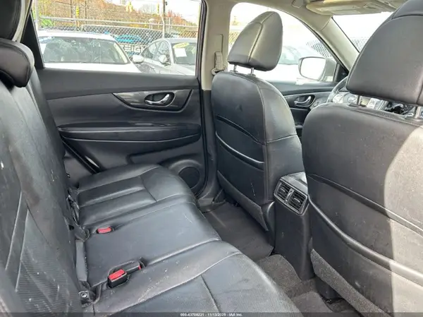 5N1AT2MV5GC916769 2016 NISSAN ROGUE - Image 8