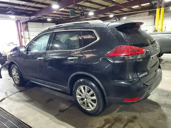 5N1AT2MV5HC732644 2017 NISSAN ROGUE - Image 2