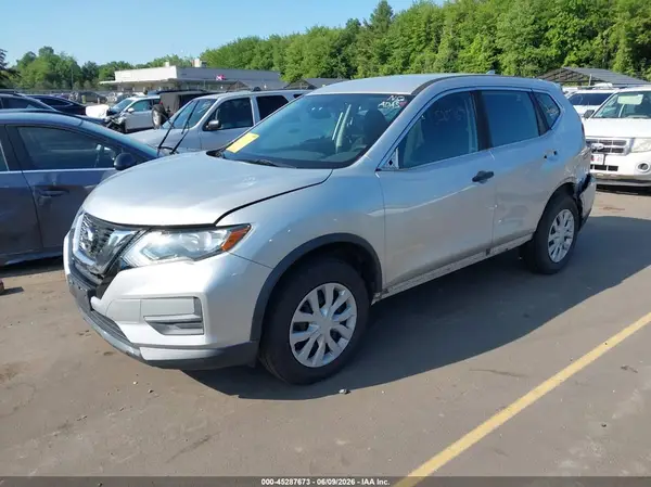 5N1AT2MV5HC736337 2017 NISSAN ROGUE - Image 2