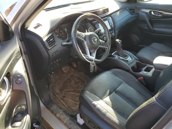 5N1AT2MV5HC740212 2017 NISSAN ROGUE - Image 8
