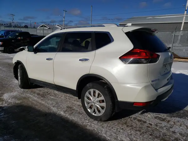 5N1AT2MV5HC743918 2017 NISSAN ROGUE - Image 2