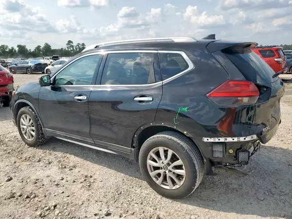 5N1AT2MV5HC749086 2017 NISSAN ROGUE - Image 2