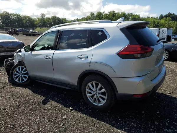 5N1AT2MV5HC749170 2017 NISSAN ROGUE - Image 2