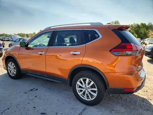 5N1AT2MV5HC750822 2017 NISSAN ROGUE - Image 2