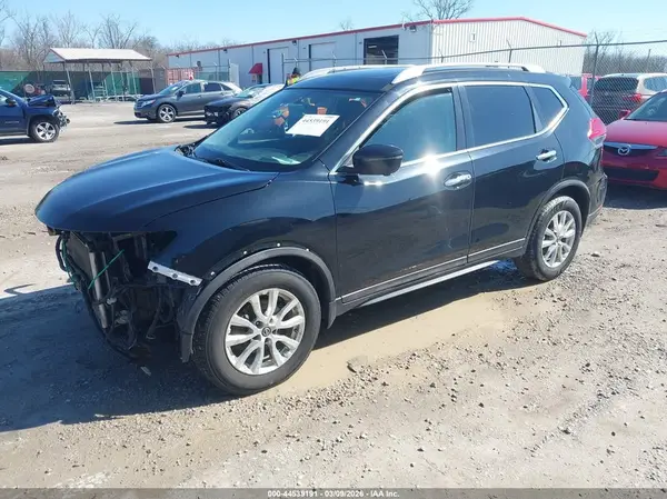 5N1AT2MV5HC751128 2017 NISSAN ROGUE - Image 2