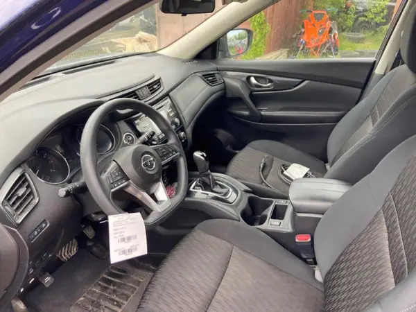 5N1AT2MV5HC751405 2017 NISSAN ROGUE - Image 8