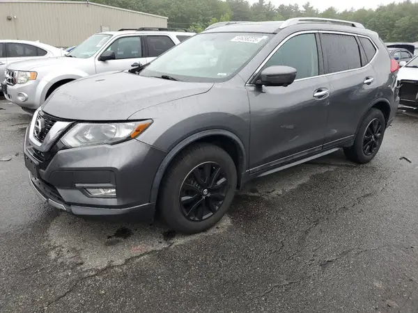 5N1AT2MV5HC756135 2017 NISSAN ROGUE - Image 1