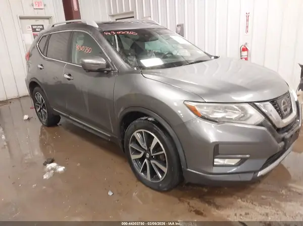 5N1AT2MV5HC759505 2017 NISSAN ROGUE - Image 1