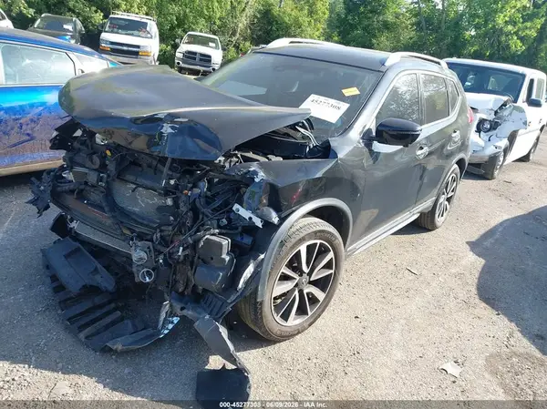 5N1AT2MV5HC765790 2017 NISSAN ROGUE - Image 2