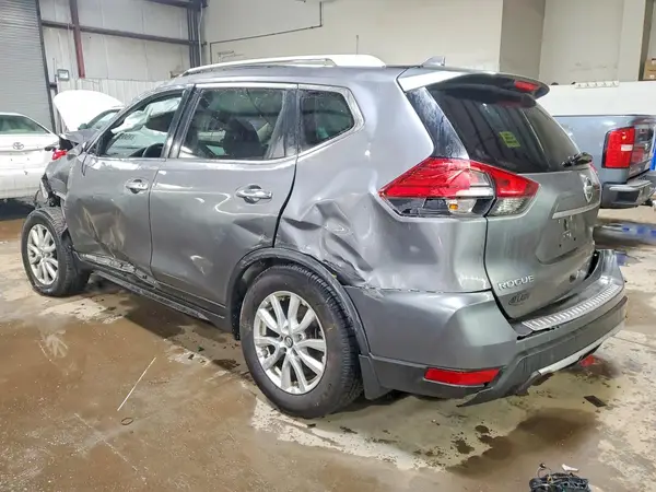 5N1AT2MV5HC770651 2017 NISSAN ROGUE - Image 2