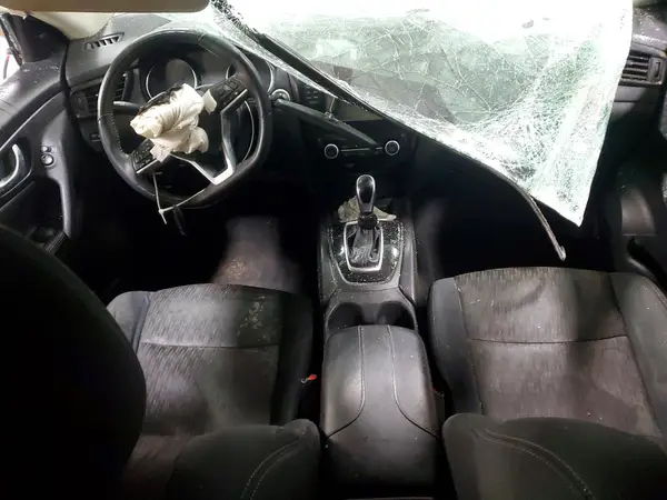5N1AT2MV5HC770651 2017 NISSAN ROGUE - Image 8