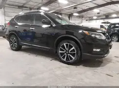 5N1AT2MV5HC772450 2017 NISSAN ROGUE