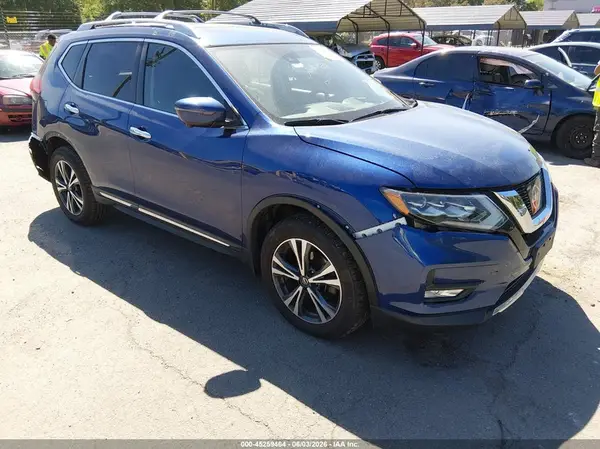5N1AT2MV5HC772528 2017 NISSAN ROGUE - Image 1