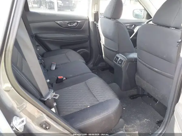 5N1AT2MV5HC773372 2017 NISSAN ROGUE - Image 8