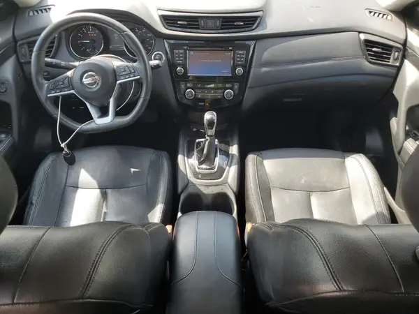 5N1AT2MV5HC778782 2017 NISSAN ROGUE - Image 8