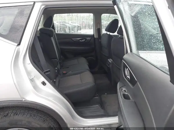 5N1AT2MV5HC783352 2017 NISSAN ROGUE - Image 8