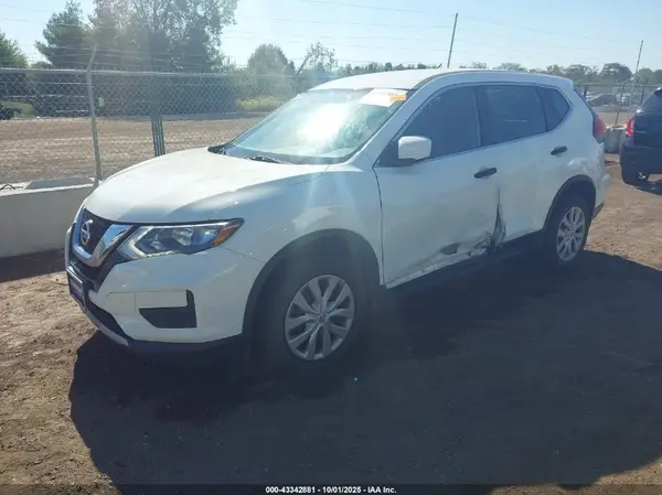5N1AT2MV5HC784470 2017 NISSAN ROGUE - Image 2