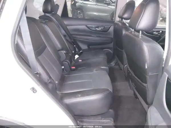 5N1AT2MV5HC794996 2017 NISSAN ROGUE - Image 8