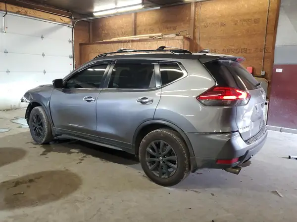 5N1AT2MV5HC800750 2017 NISSAN ROGUE - Image 2