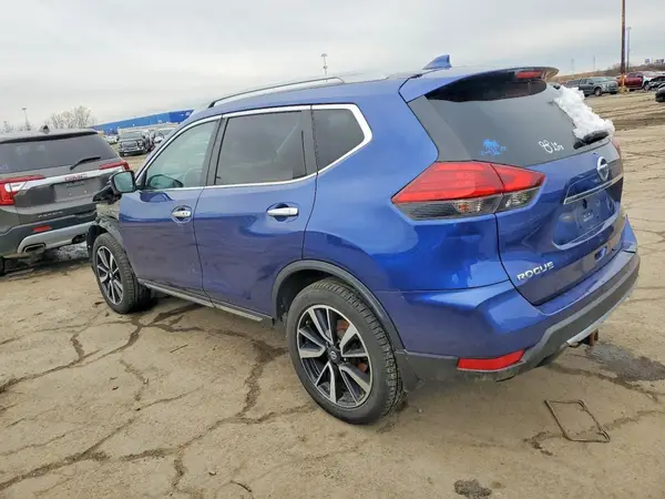 5N1AT2MV5HC803809 2017 NISSAN ROGUE - Image 2