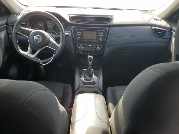 5N1AT2MV5HC813532 2017 NISSAN ROGUE - Image 8