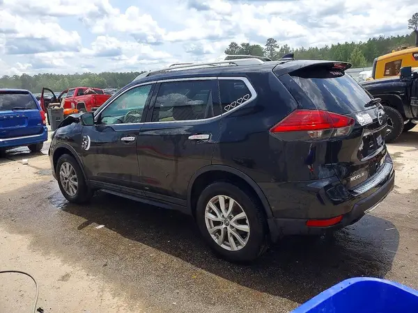 5N1AT2MV5HC815491 2017 NISSAN ROGUE - Image 2