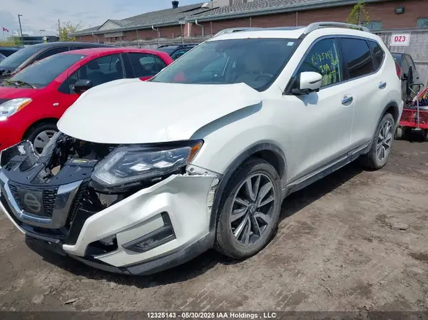 5N1AT2MV5HC815622 2017 NISSAN ROGUE - Image 2