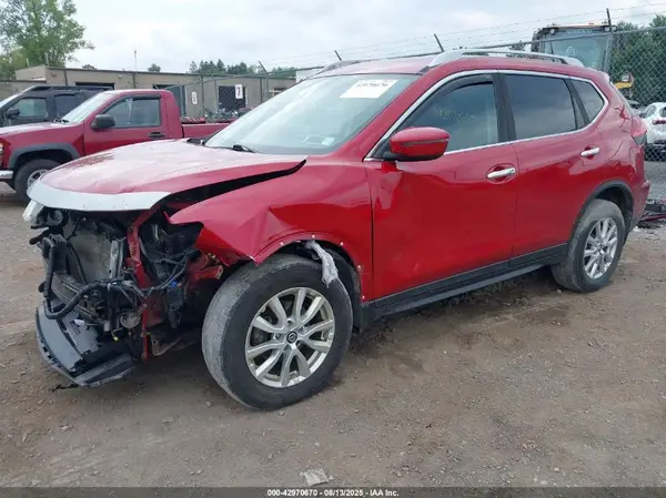 5N1AT2MV5HC821100 2017 NISSAN ROGUE - Image 2