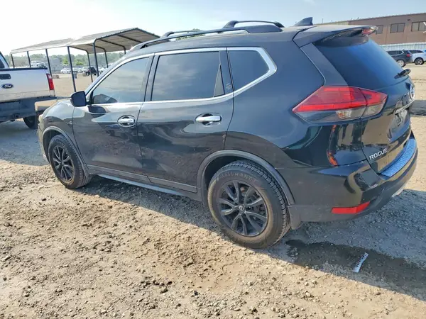 5N1AT2MV5HC824109 2017 NISSAN ROGUE - Image 2