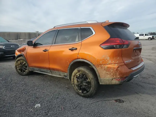 5N1AT2MV5HC825762 2017 NISSAN ROGUE - Image 2
