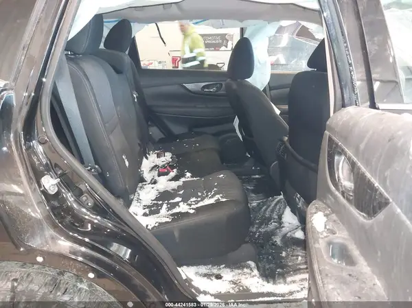 5N1AT2MV5HC826247 2017 NISSAN ROGUE - Image 4