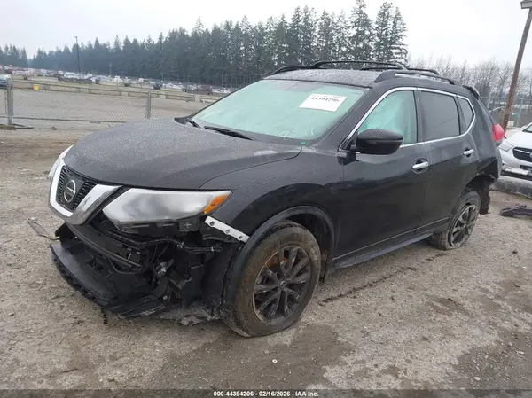 5N1AT2MV5HC828211 2017 NISSAN ROGUE - Image 2