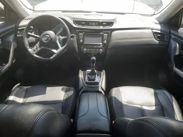 5N1AT2MV5HC833960 2017 NISSAN ROGUE - Image 8