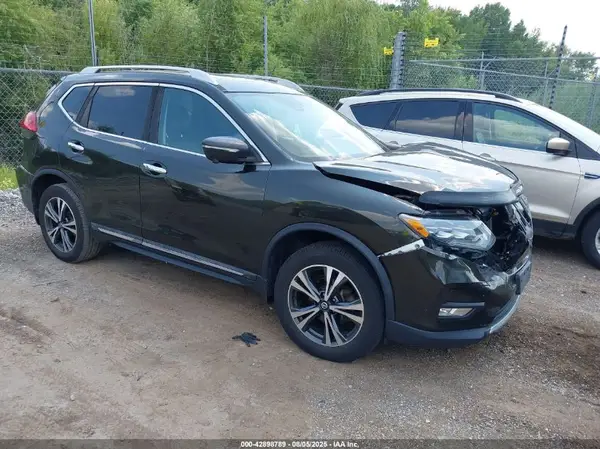 5N1AT2MV5HC835191 2017 NISSAN ROGUE - Image 1