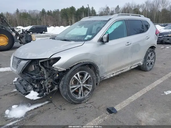 5N1AT2MV5HC839144 2017 NISSAN ROGUE - Image 2