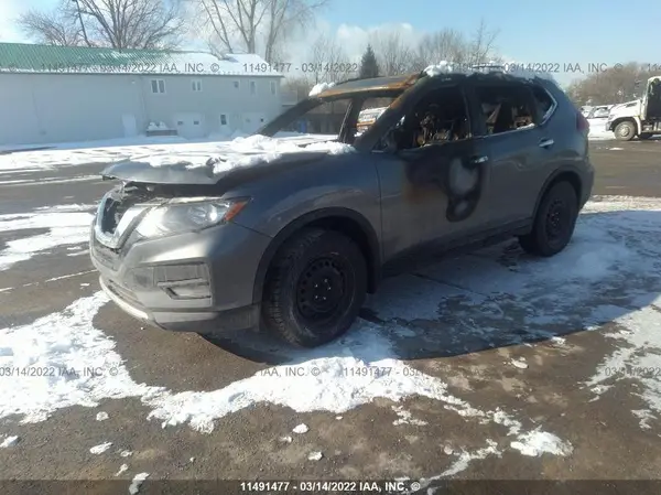 5N1AT2MV5HC841430 2017 NISSAN ROGUE - Image 2