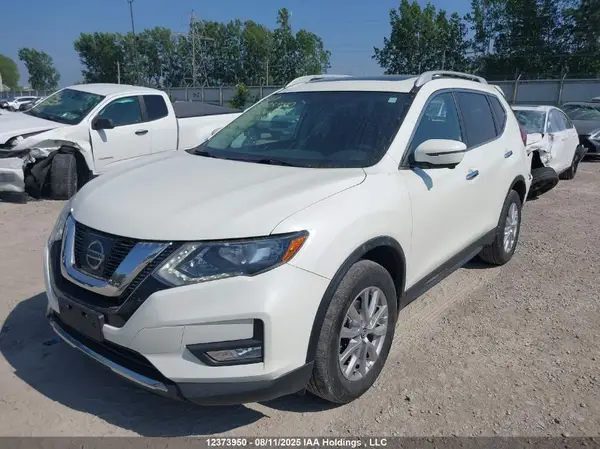 5N1AT2MV5HC845381 2017 NISSAN ROGUE - Image 2