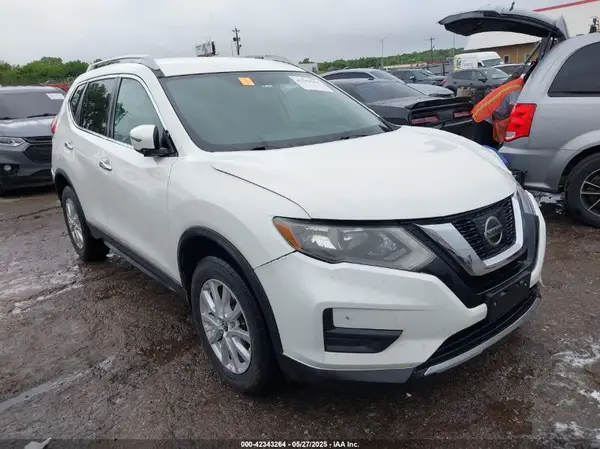 5N1AT2MV5HC845803 2017 NISSAN ROGUE - Image 1