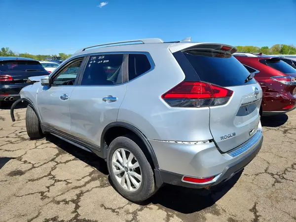 5N1AT2MV5HC847390 2017 NISSAN ROGUE - Image 2