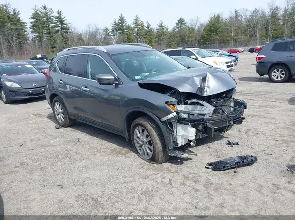 5N1AT2MV5HC848569 2017 NISSAN ROGUE - Image 1