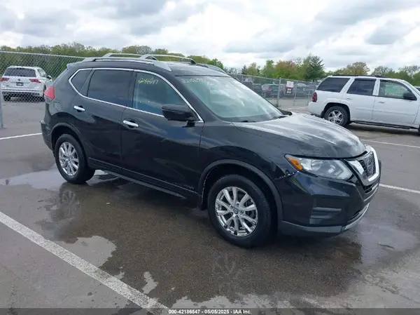 5N1AT2MV5HC848927 2017 NISSAN ROGUE - Image 1