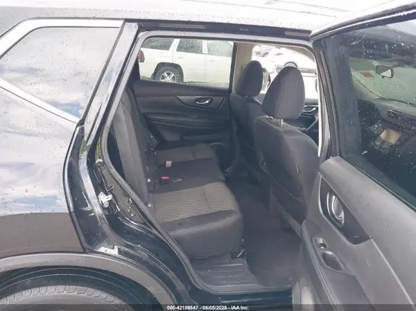 5N1AT2MV5HC848927 2017 NISSAN ROGUE - Image 8