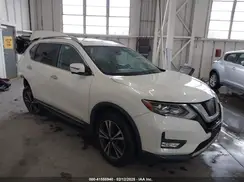 5N1AT2MV5HC849737 2017 NISSAN ROGUE