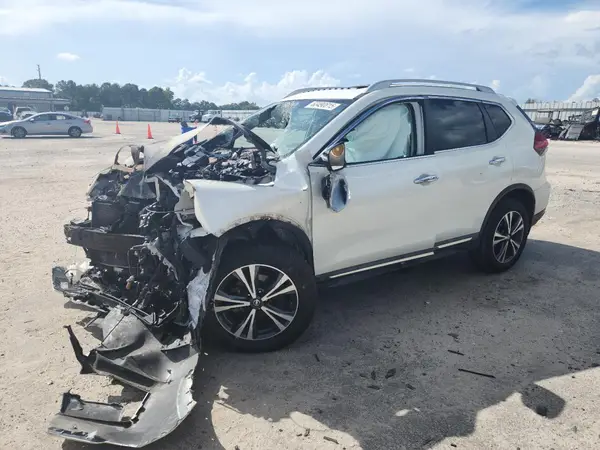5N1AT2MV5HC850757 2017 NISSAN ROGUE - Image 1
