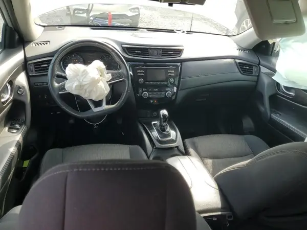 5N1AT2MV5HC858034 2017 NISSAN ROGUE - Image 8