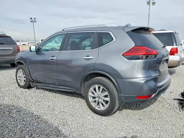 5N1AT2MV5HC858793 2017 NISSAN ROGUE - Image 2