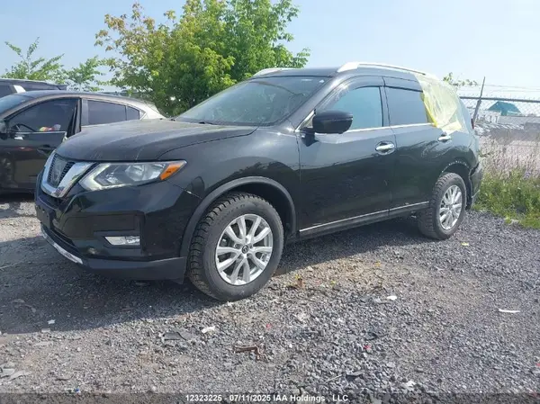 5N1AT2MV5HC861371 2017 NISSAN ROGUE - Image 2