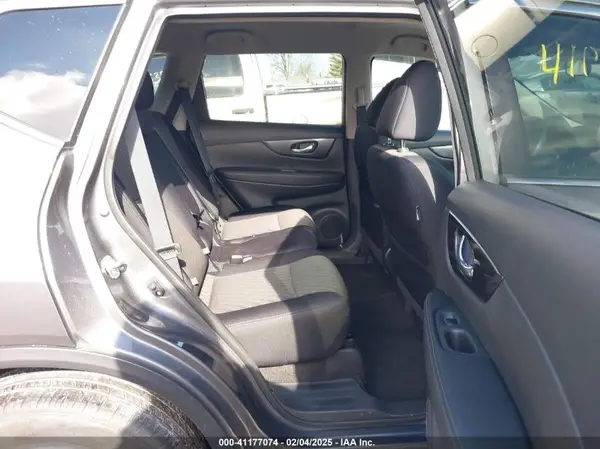 5N1AT2MV5HC865579 2017 NISSAN ROGUE - Image 8