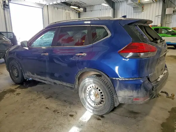 5N1AT2MV5HC865727 2017 NISSAN ROGUE - Image 2